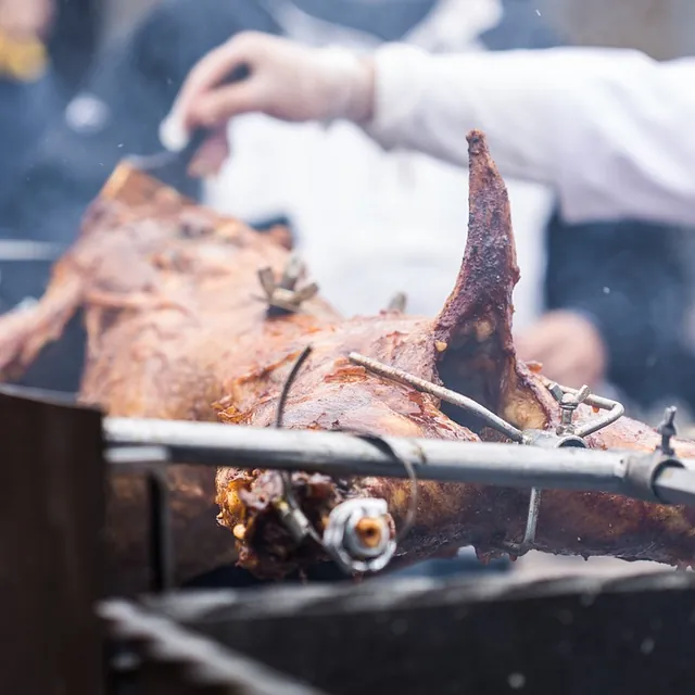 cordero entero asado